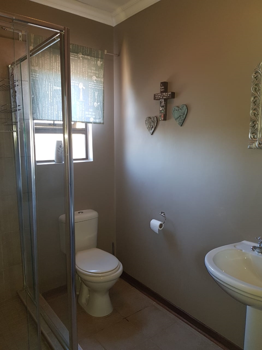 To Let 1 Bedroom Property for Rent in Langenhovenpark Free State